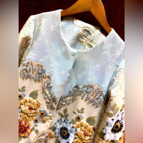 French Jacquard Coat w/3D Beaded Embellishment, Chanel Garment Bag & Hanger, EUC - Picture 8 of 14